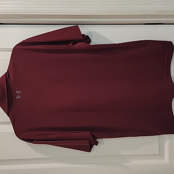UNDER ARMOUR POLO - Picture 7 of 13